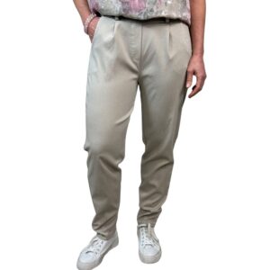 Beatrice Chinos - finnes i flera färger